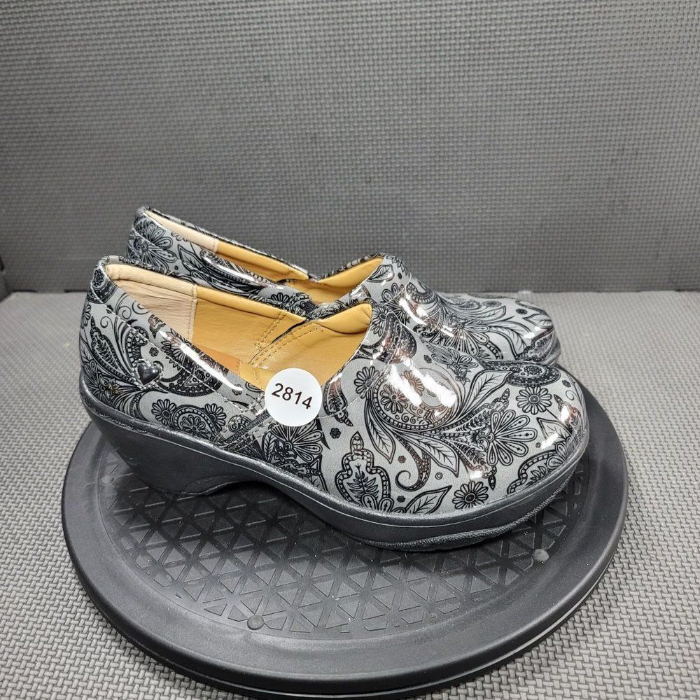 Nurse Mates Gray Paisley Mules